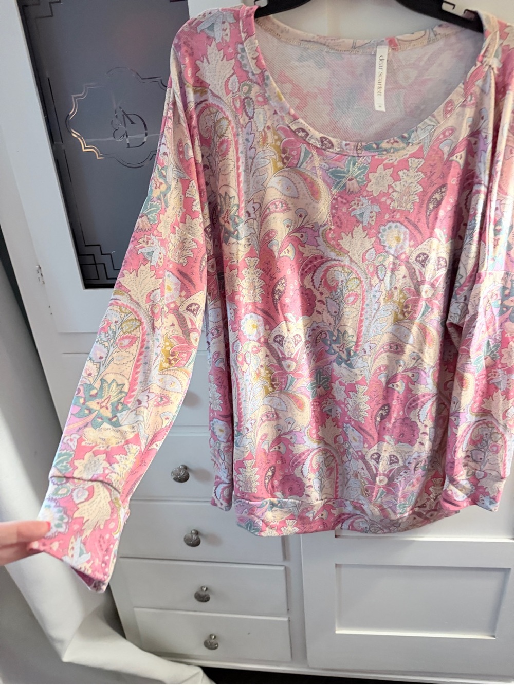 Dear Scarlett Paisley Print Scoop-Neck Long Sleeve Top - Pink